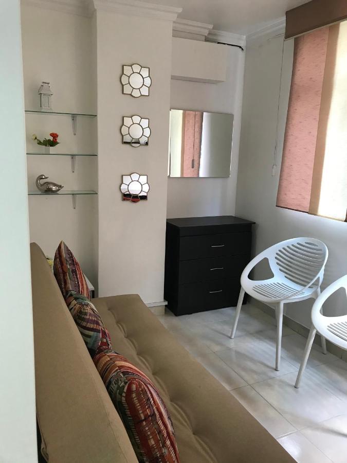 Apartamentos Amoblados Jg De La 70 Меделин Екстериор снимка