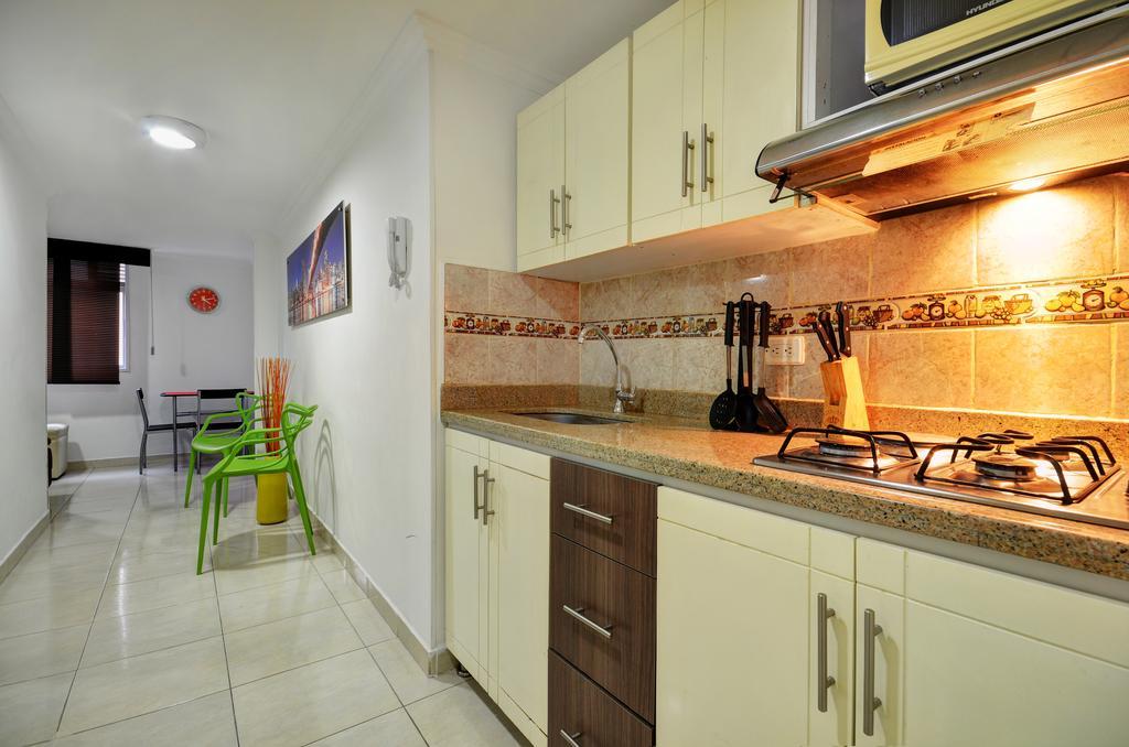 Apartamentos Amoblados Jg De La 70 Меделин Екстериор снимка