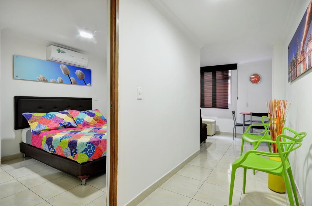 Apartamentos Amoblados Jg De La 70 Меделин Екстериор снимка