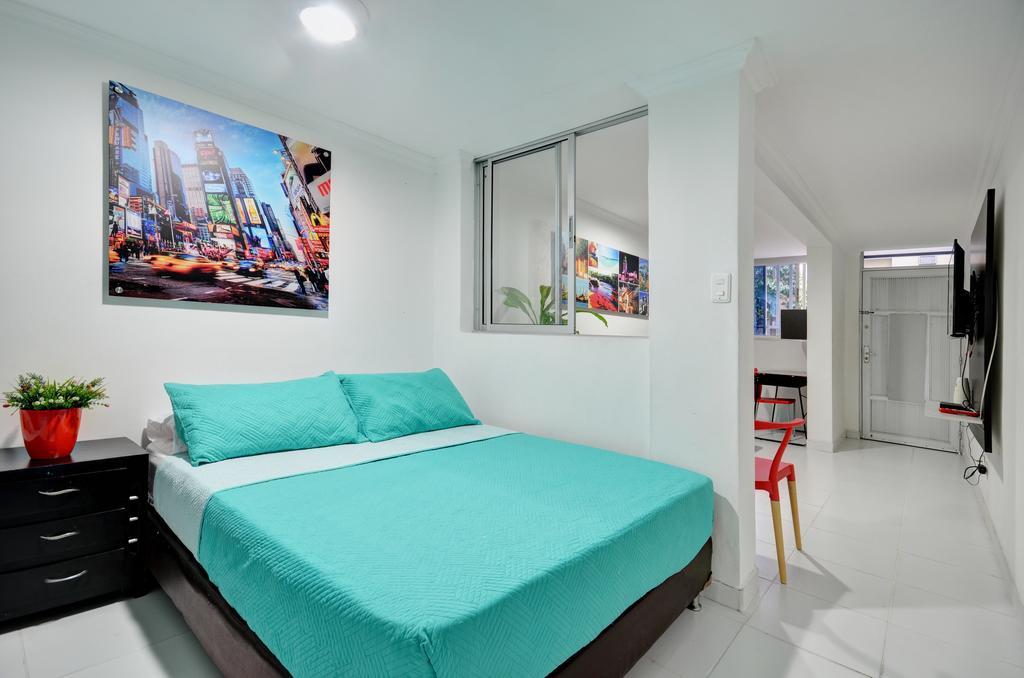 Apartamentos Amoblados Jg De La 70 Меделин Екстериор снимка