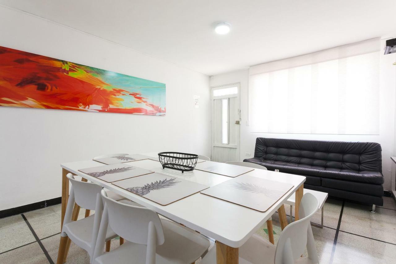 Apartamentos Amoblados Jg De La 70 Меделин Екстериор снимка