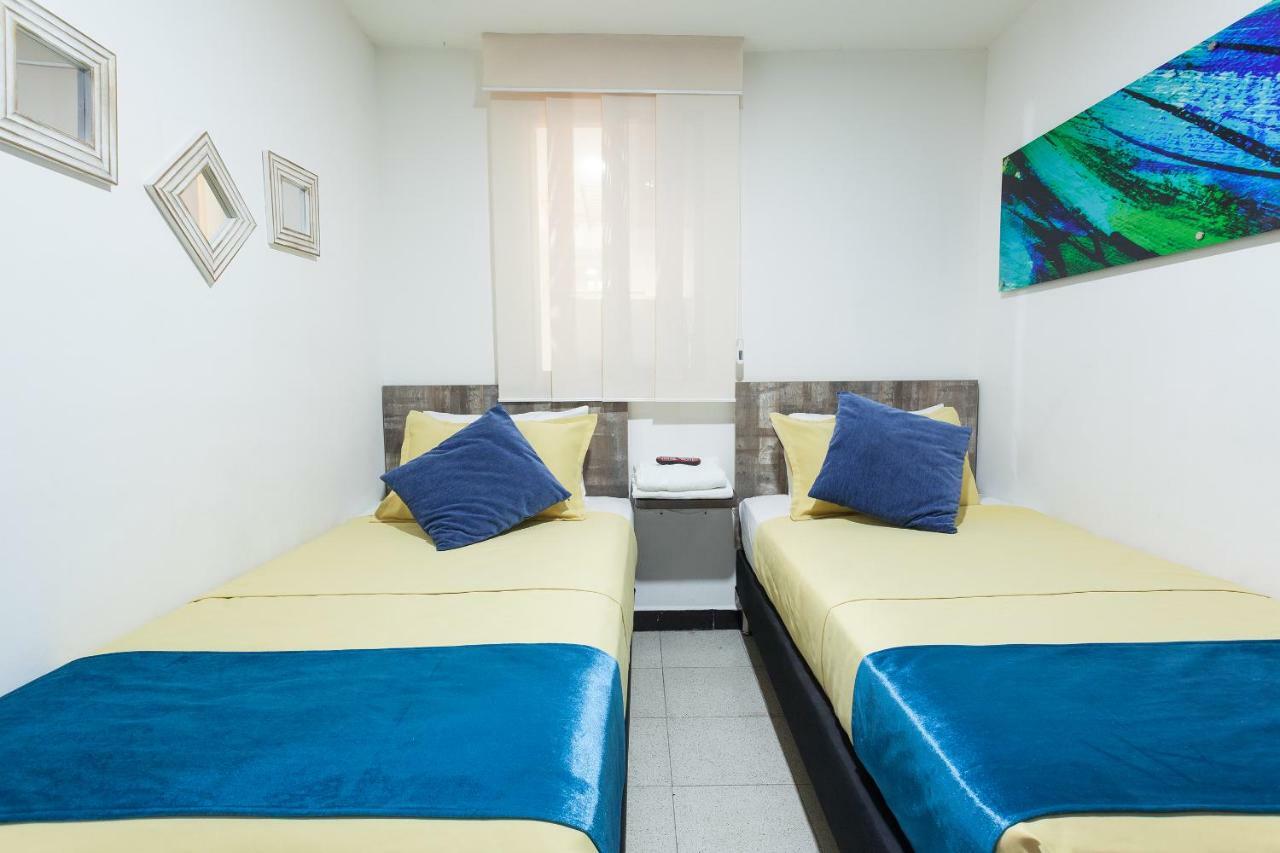 Apartamentos Amoblados Jg De La 70 Меделин Екстериор снимка