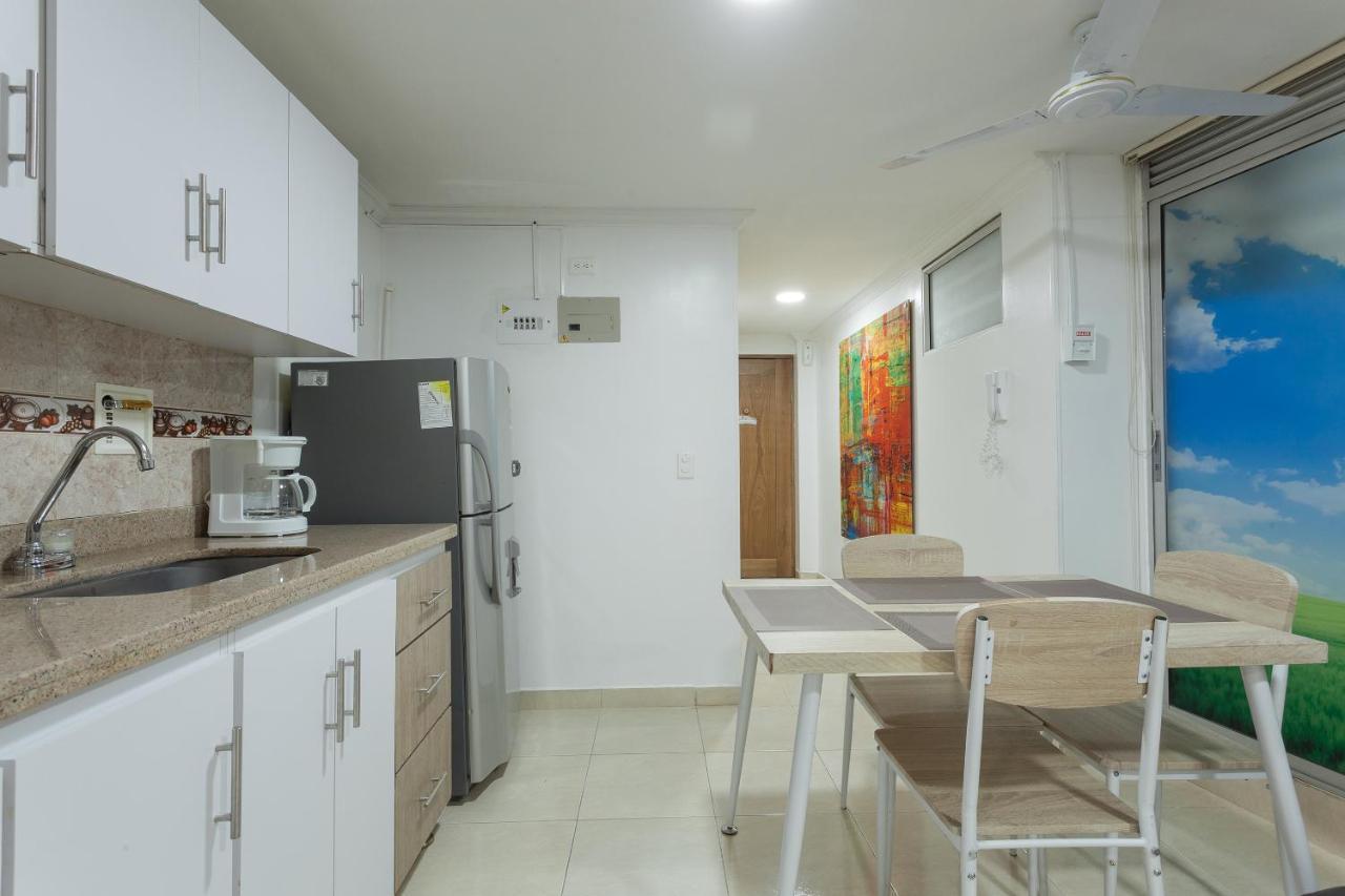 Apartamentos Amoblados Jg De La 70 Меделин Екстериор снимка